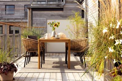 Delta stol med armlæn Sort/Teddy Black