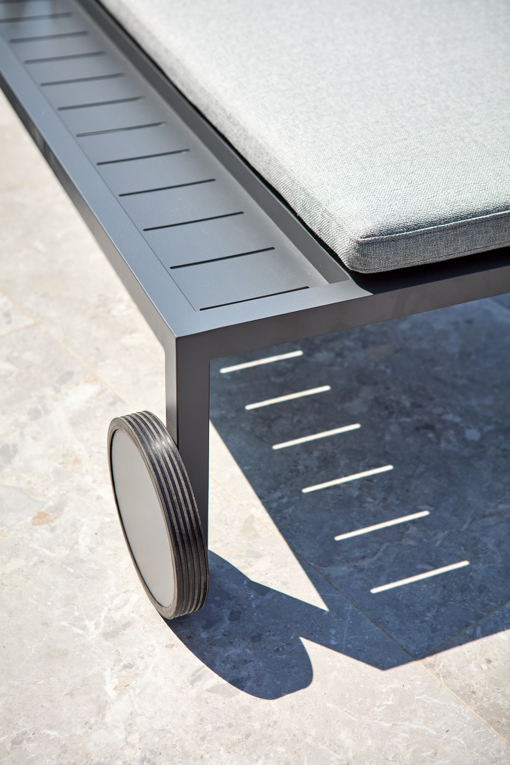 Samvaro hvileseng Antrasitt/Pearl Grey