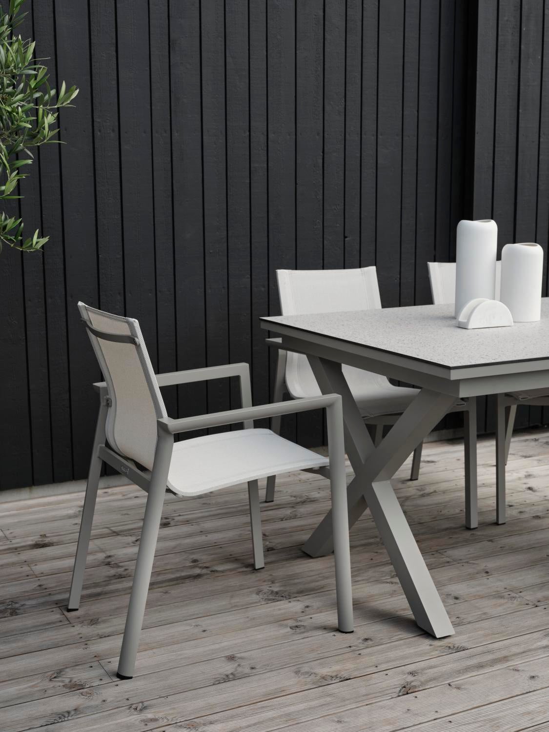 Delia stol med armlæn Khaki/Off-white