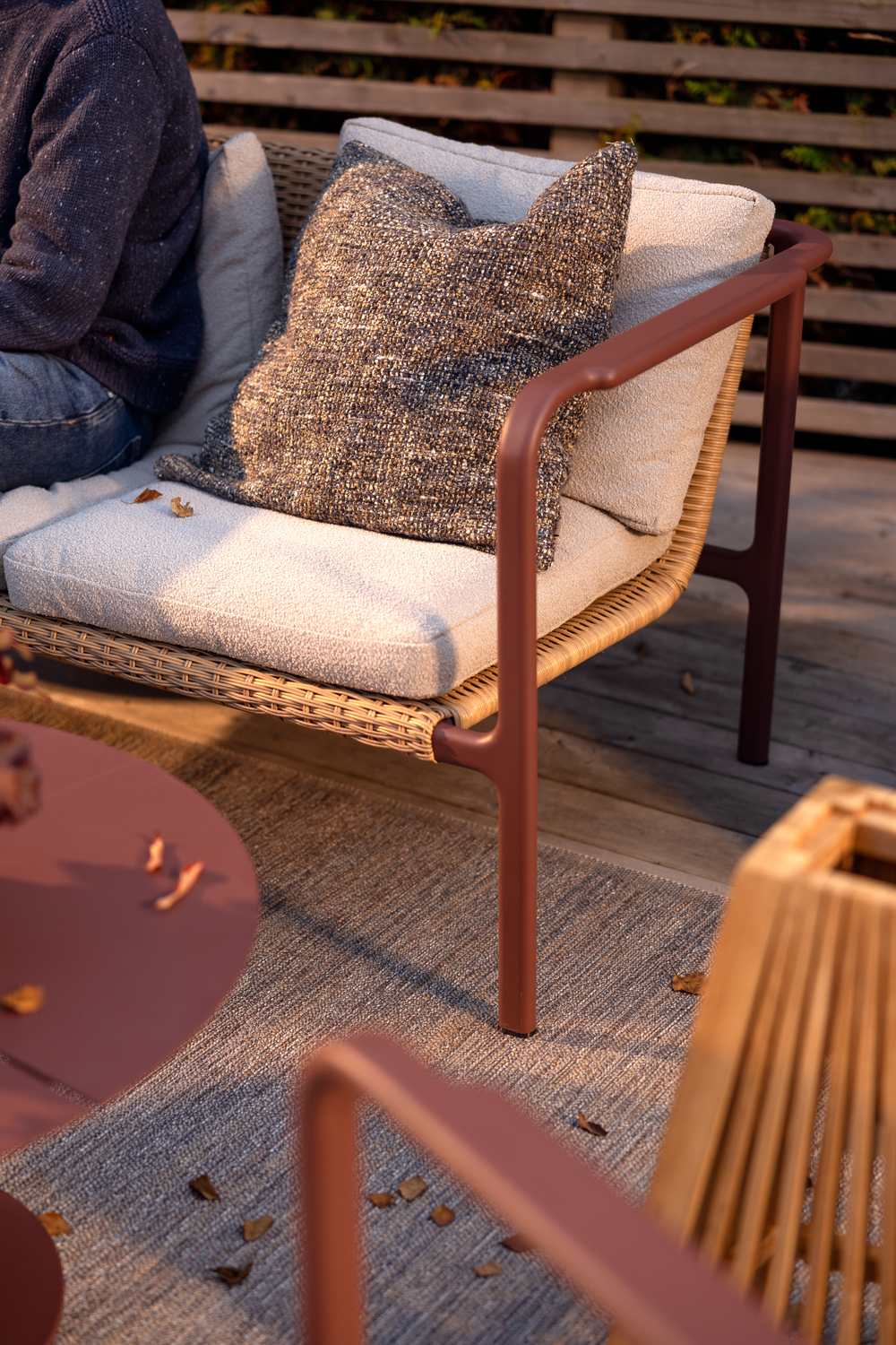 Motty 2-personers sofa Zin Red/Teddy Beige