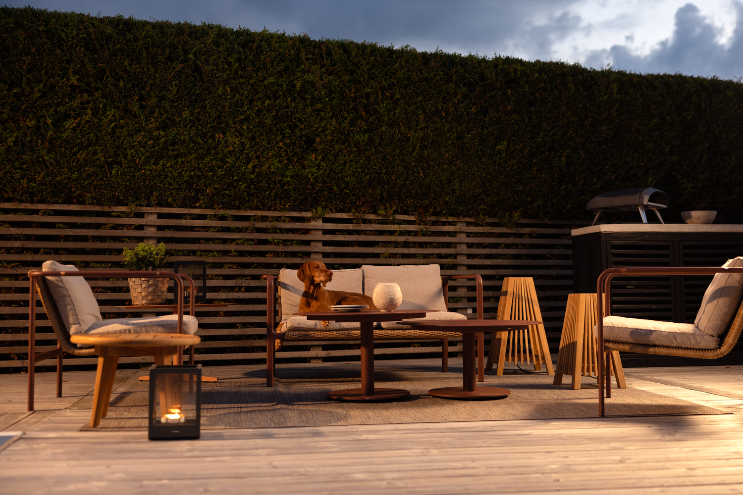 Motty lænestol Zin Red/Teddy Beige