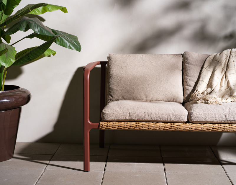 Motty 2-personers sofa Zin Red/Teddy Beige