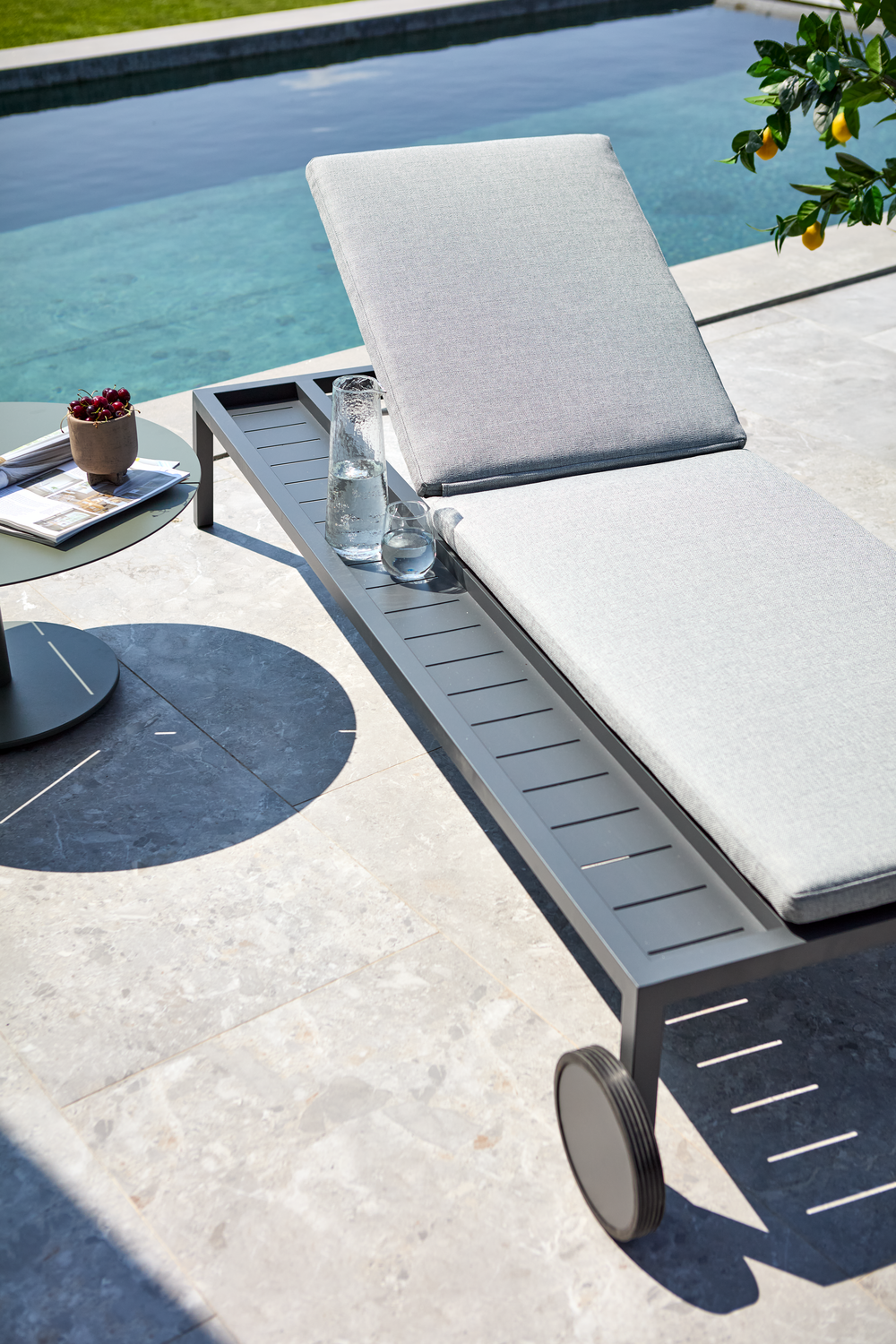 Samvaro hvileseng Antrasitt/Pearl Grey